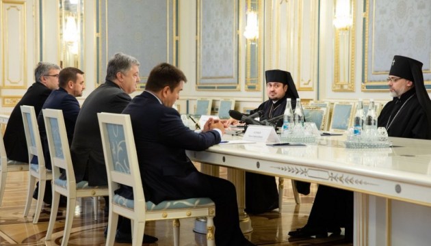 ウクライナはトモス付与に向けた最終直線に来ている：大統領とコンスタンティノープル総主教代理の会談