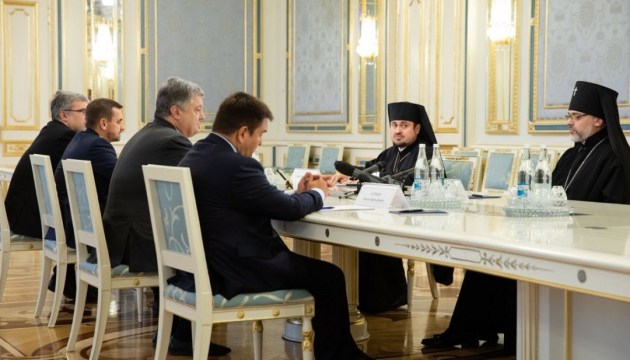 Ukraine close to receiving autocephaly from Constantinople - Poroshenko