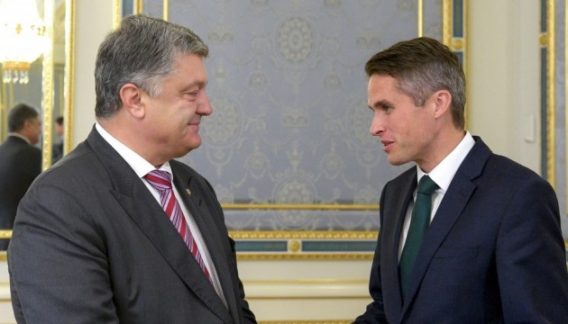 Ukrainian president, UK defence secretary discuss strengthening sanctions against Russia