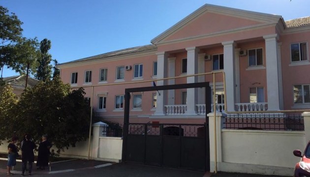 Відомого у Криму лікаря оштрафували за Відомого у Криму лікаря оштрафували за