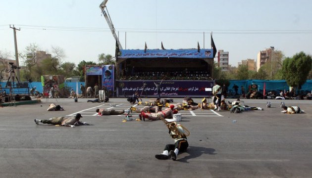 На військовому параді в Ірані стався теракт: є загиблі й поранені