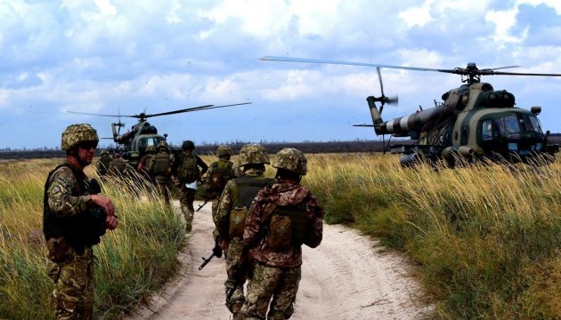 Donbass : Les attaques ennemies ne cessent pas, deux militaires ukrainiens blessés