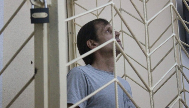 Więzień polityczny Bałuch jest przewożony do więzienia w Twerze