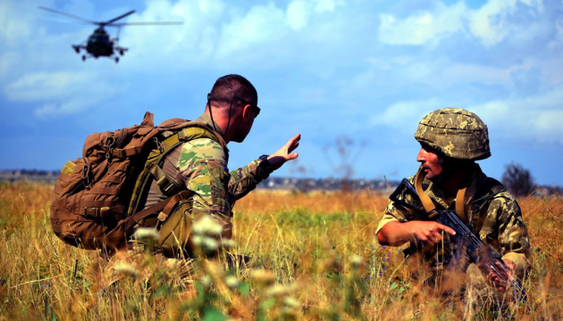 One soldier injured amid 16 attacks on Ukrainian positions in Donbas over past day