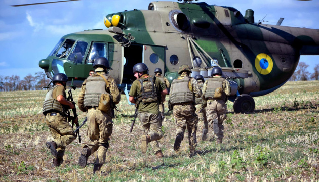 На Донбасі загинули 487 українських десантників