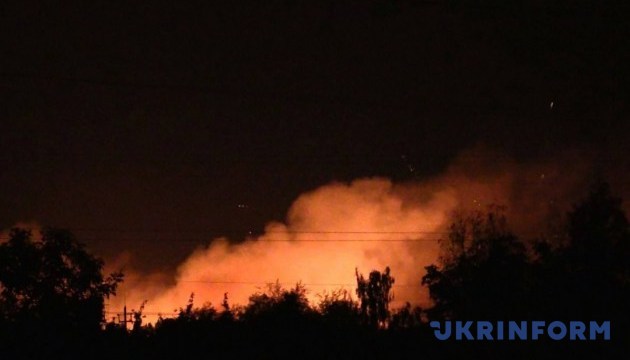 L’armée ukrainienne frappe des postes de commandement et un dépôt de munitions russes dans les régions occupées de Donetsk et de Zaporijjia