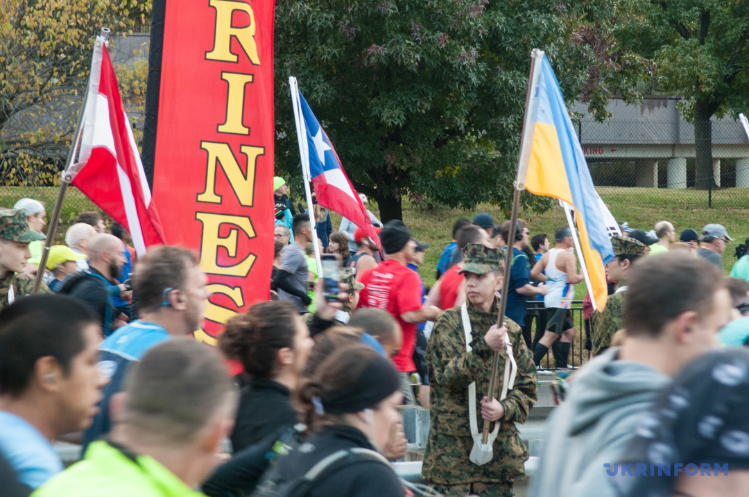 Ukrainian Servicemen Run Marine Corps Marathon In US Photos Video   1540800194 324 