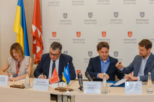 У Вінниці підписали меморандум про розвиток системи безготівкових розрахунків у транспорті