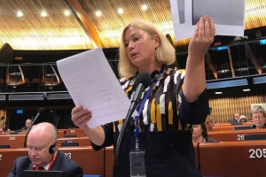 Ягланд таки зірвався. Здорова ж частина Асамблеї – проти повернення Росії в РЄ