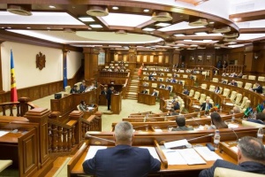 Парламент Молдови продовжив НС через війну в Україні ще на 60 днів