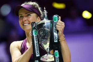 女子テニスのスヴィトリナ選手、WTAファイナルで初優勝
