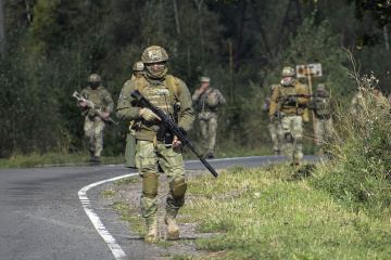 Okupanci strzelają z moździerzy kalibru 120 mm i SPG, bez strat