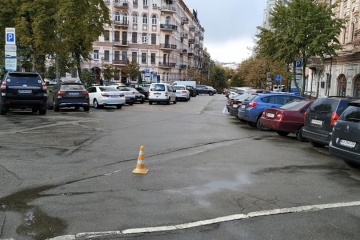 У Києві скасували оплату за парковку на період локдауну