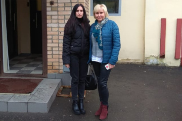 La esposa y la hija de Súshchenko reciben permiso para una larga cita con él