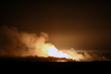  L’Ukraine frappe une raffinerie, une cible militaire en Russie et plusieurs cibles dans les régions ukrainiennes temporairement occupées