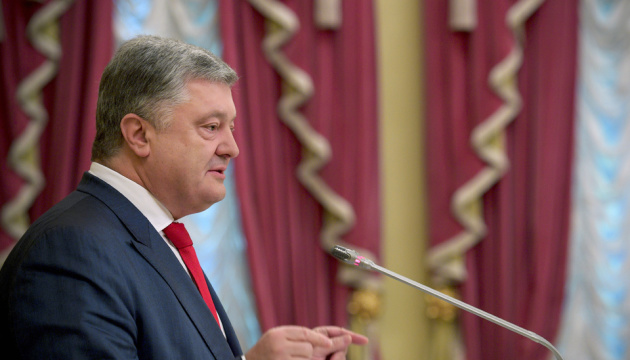 Poroshenko: Hay tres marcas en Ucrania que molestan a Moscú