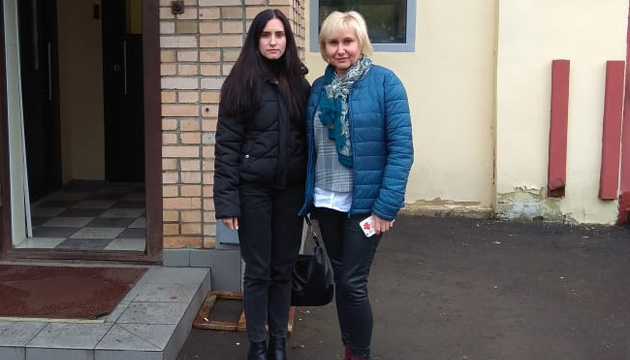 La esposa y la hija de Súshchenko reciben permiso para una larga cita con él