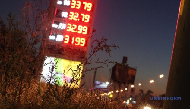 У Миколаєві водії приєдналися до всеукраїнської акції проти підвищення цін на пальне