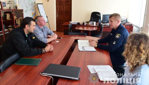 Представники посольства США обговорили з поліцією Маріуполя забезпечення безпеки