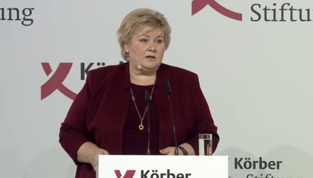 Premierministerin Solberg: Nach Besetzung der Krim hat Norwegen meiste Militärprogramme mit Russland gekündigt