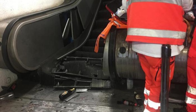 Постраждалому під час аварії ескалатора у римському метро ампутували ногу