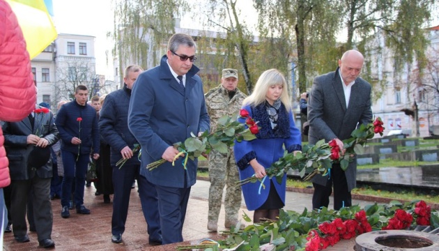 У Вінниці вшанували пам’ять визволителів України У Вінниці вшанували пам’ять визволителів України