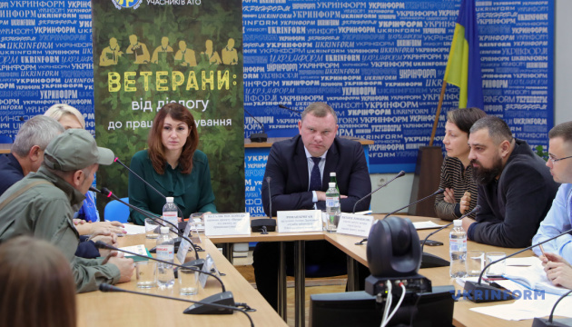 Ветераны АТО: от диалога к трудоустройству Ветераны АТО: от диалога к трудоустройству