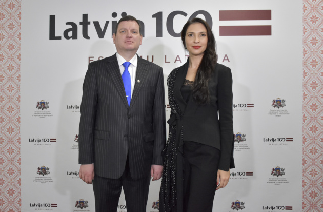 Олена Вишнякова - Почесний Консул Латвійської Республіки в Чернігові та Чернігівській області, Юріс Пойканс -Надзвичайний та Повноважний Посол Латвійської Республіки в Україні Олена Вишнякова - Почесний Консул Латвійської Республіки в Чернігові та Чернігівській області, Юріс Пойканс -Надзвичайний та Повноважний Посол Латвійської Республіки в Україні