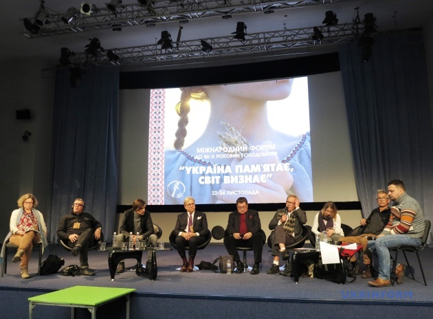 Українські кінематографісти обговорюють на симпозіумі візуалізацію трагедії Голодомору