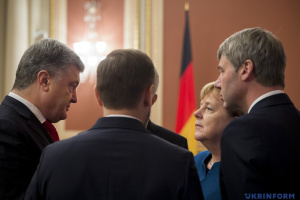 Drei Events auf der Welt. Mächtige Merkel, Dublee in Türkei und doppelbödige Sanktionen