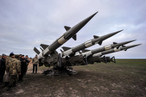 「ブーク」や「ソー」が登場。ウクライナ軍、クリミア近くでロケット・システムの発射訓練を実施