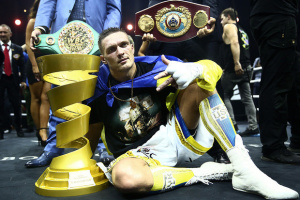 Oleksandr Usyk, el mejor boxeador de agosto según la AMB
