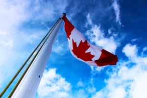 Канада забороняє імпорт короткоствольної зброї