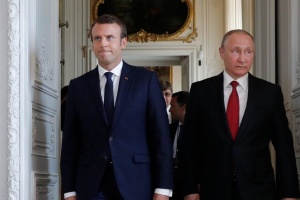Рандеву в Брегансоне, или О чем может говорить Макрон с Путиным?