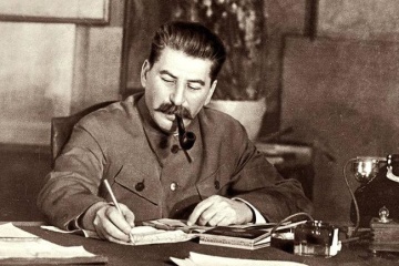 Варшава нагадує, що Сталін приніс терор, злочини і знищення економіки Польщі