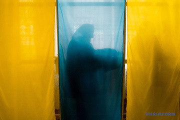 Українці бачать Порошенка і Тимошенко у другому турі виборів — політолог