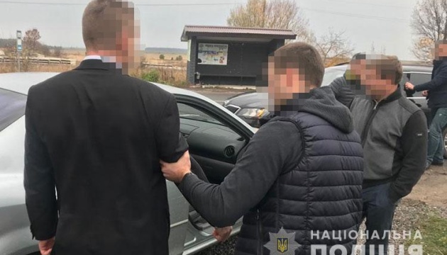 Поліція спіймала з хабарем голову району на Львівщині
