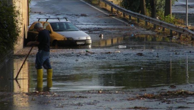 На Сицилії через повінь загинули 10 осіб