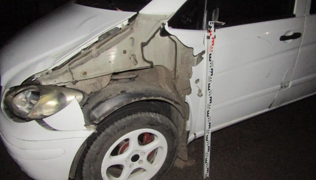 П’яна ДТП під Києвом: водій Mercedes-Benz збив на смерть підлітка