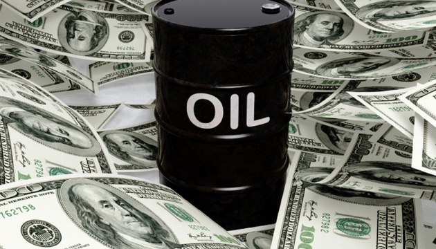 Нафтові гіганти РФ тиснуть на західних покупців — вимагають відмовитися від долара