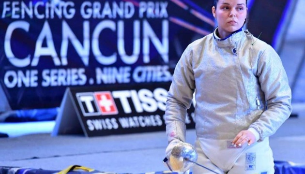 Фехтування: Аліна Комащук виграла «бронзу» на етапі Кубка світу