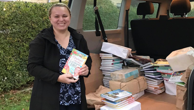 Ukrainian schools in Denmark get books from Ukraine