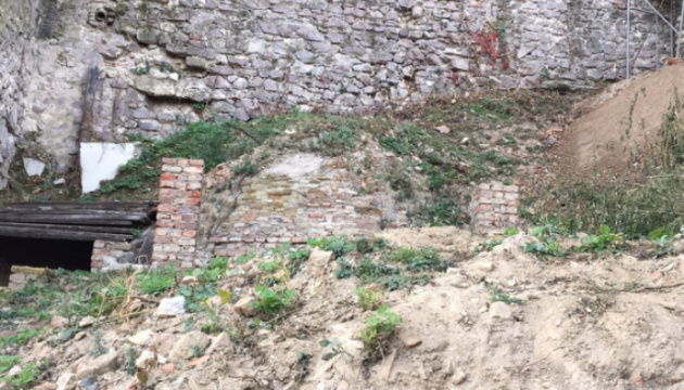 У Мукачівському замку знайшли загадкову споруду