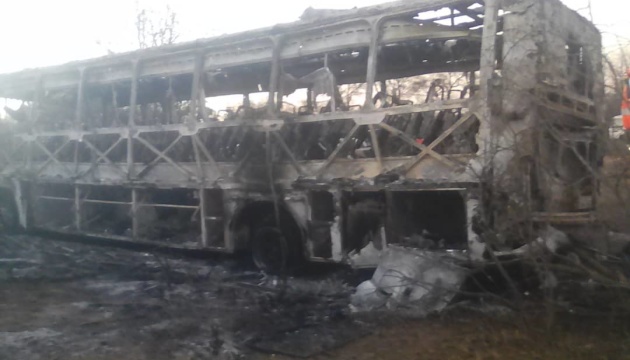 У Зімбабве автобус потрапив у ДТП, десятки загиблих