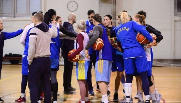 Жіноча збірна України з баскетболу вирушила на заключні матчі євровідбору