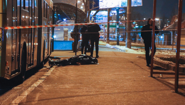 У Києві тролейбус насмерть збив чоловіка