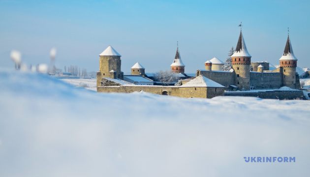 Кам'янець-Подільська фортеця: подорож до снігового королівства