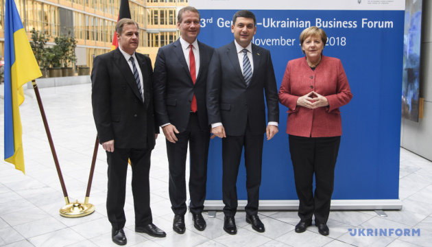 Angela Merkel et Volodymyr Hroisman ont inauguré le 3ème Forum des affaires ukraino-allemandes