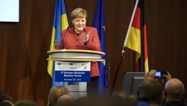 Merkel promises to keep gas transit through Ukraine after Nord Stream 2 is launched