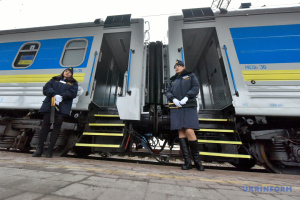 Укрзалізниця призначила на сьогодні шість евакуаційних рейсів